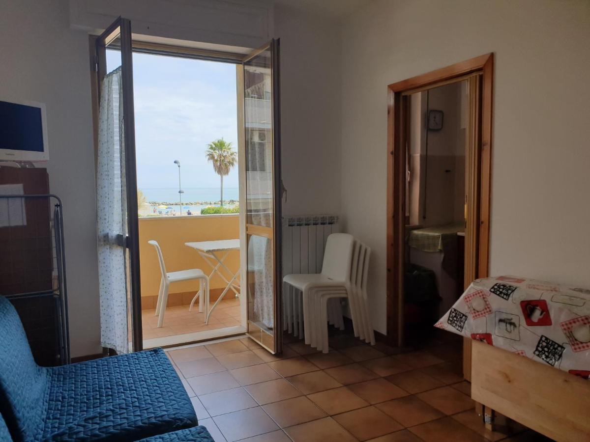 My Beachouse Монтесильвано Экстерьер фото