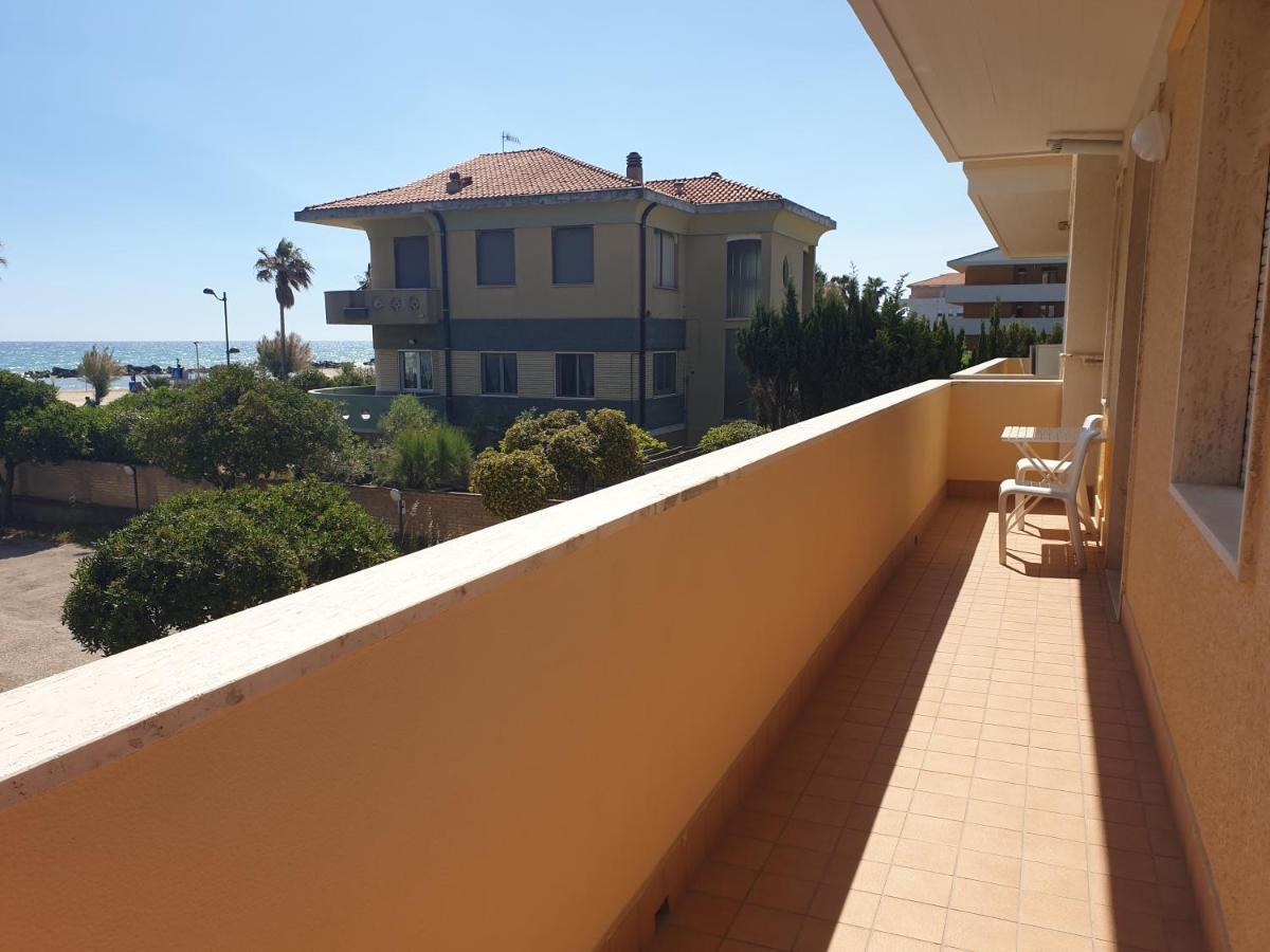 My Beachouse Монтесильвано Экстерьер фото